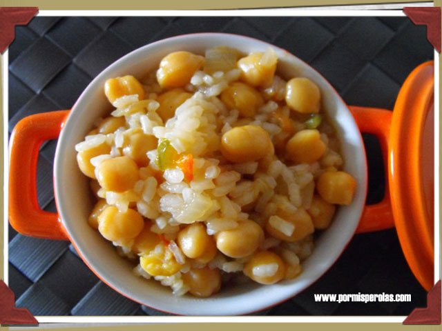 Cazuela de garbanzos y arroz