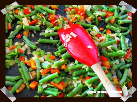Arroz con verduras y butifarras